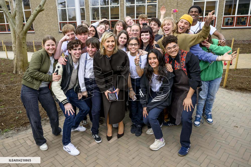 Queen Maxima Attends Lesson On Money - Haarlem