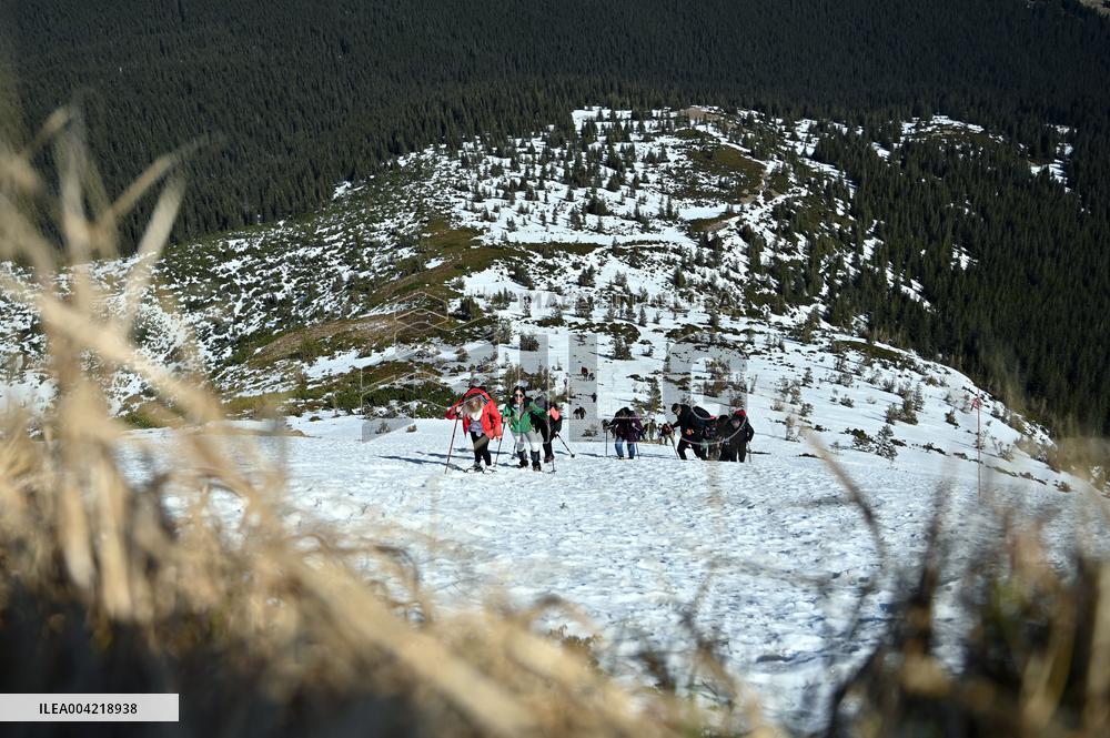 Charity ascent to highest peak of Carpathians Hoverla-2025