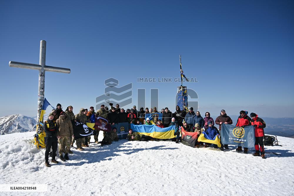 Charity ascent to highest peak of Carpathians Hoverla-2025
