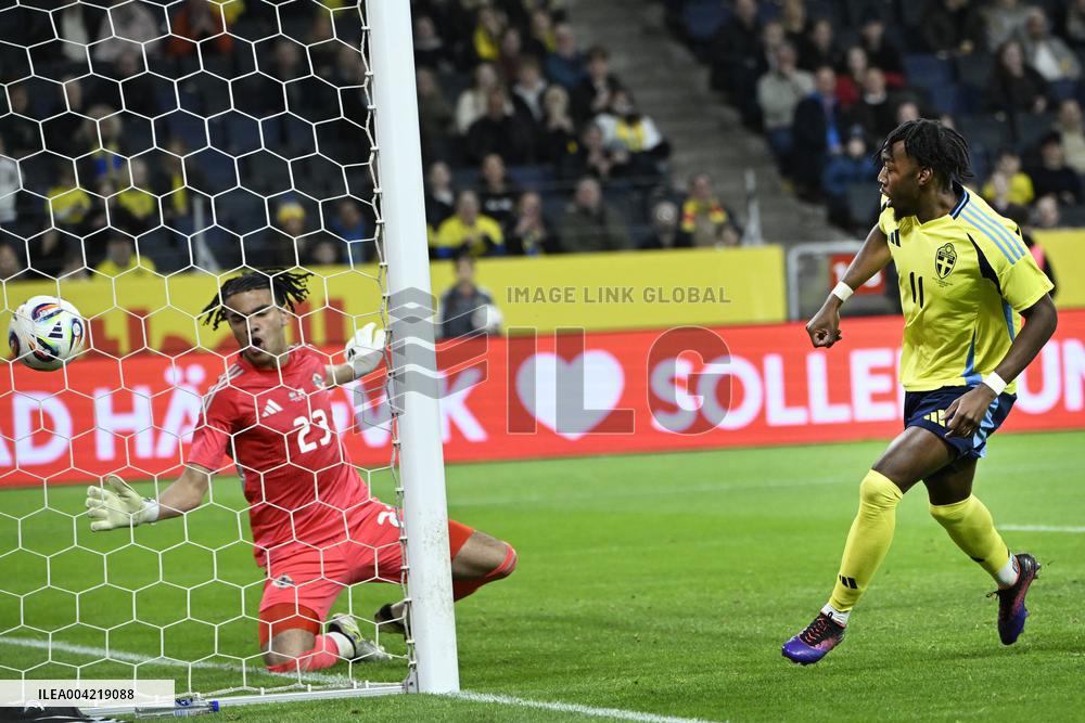 SOCCER FRIENDLY SWEDEN-NORTHERN IRELAND