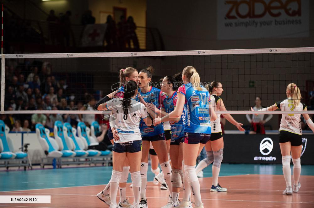 VOLLEY - CEV Cup Women - Igor Gorgonzola Novara vs CS Volej Alba BLAJ