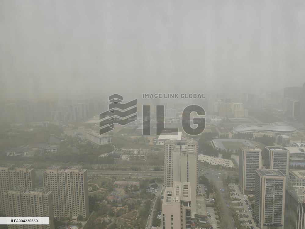 Sandstorm Hit Xi'an
