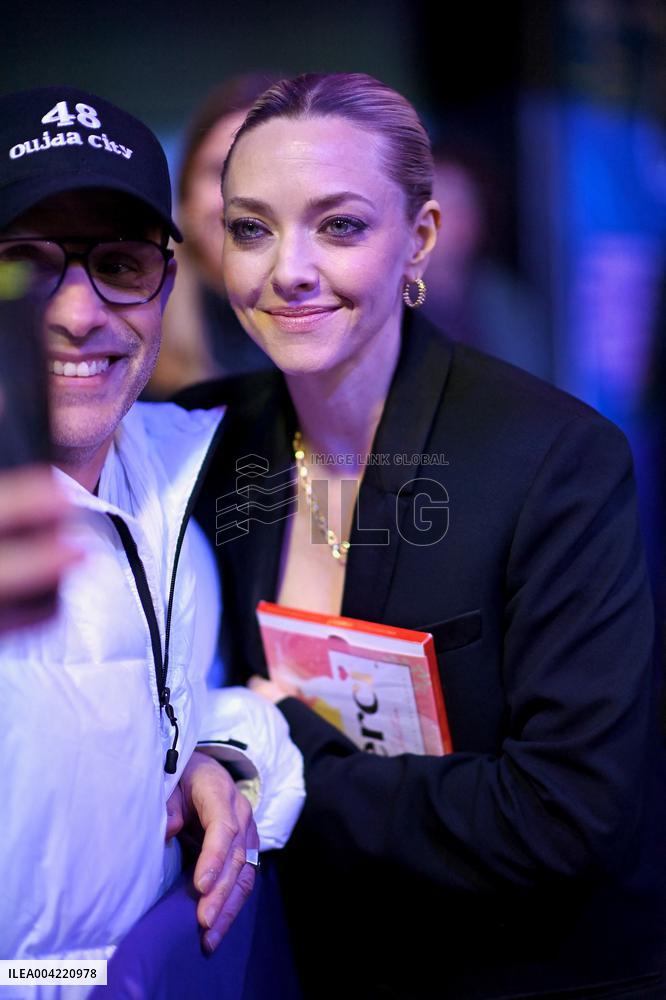 eries Mania - Amanda Seyfried At Long Bright River Screening