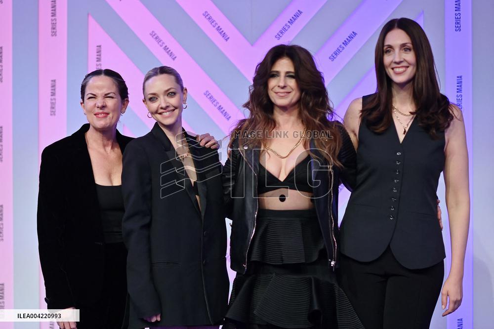 eries Mania - Amanda Seyfried At Long Bright River Screening