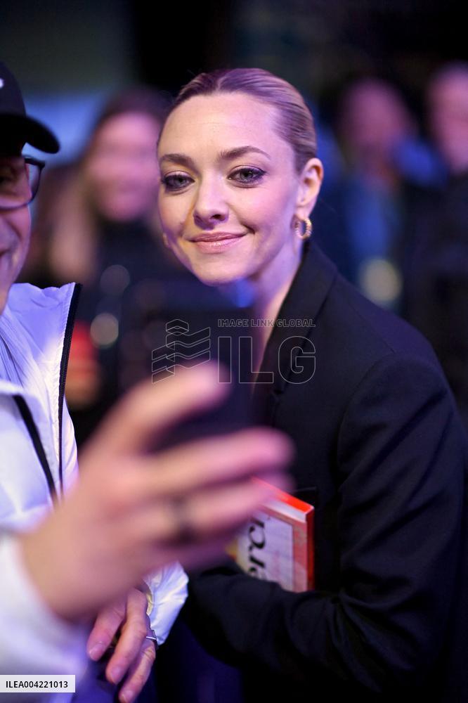 eries Mania - Amanda Seyfried At Long Bright River Screening