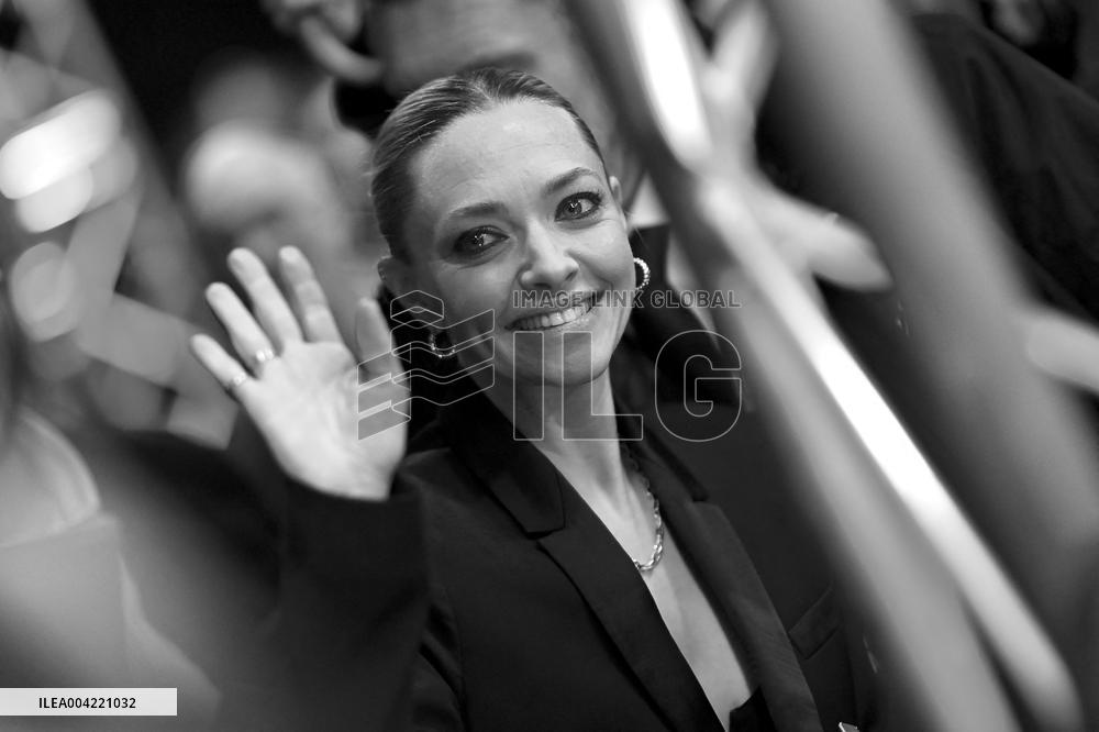 eries Mania - Amanda Seyfried At Long Bright River Screening