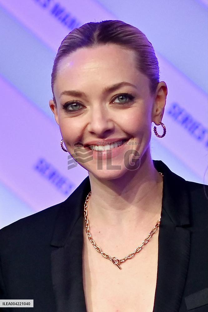 eries Mania - Amanda Seyfried At Long Bright River Screening