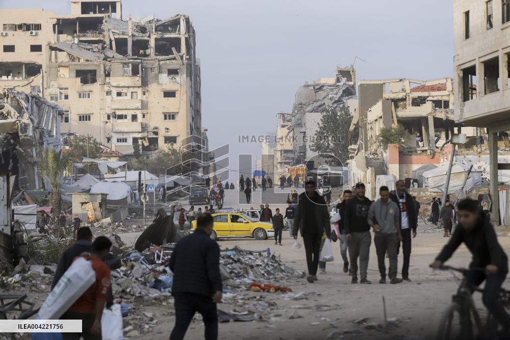 Clashes Escalate in Gaza