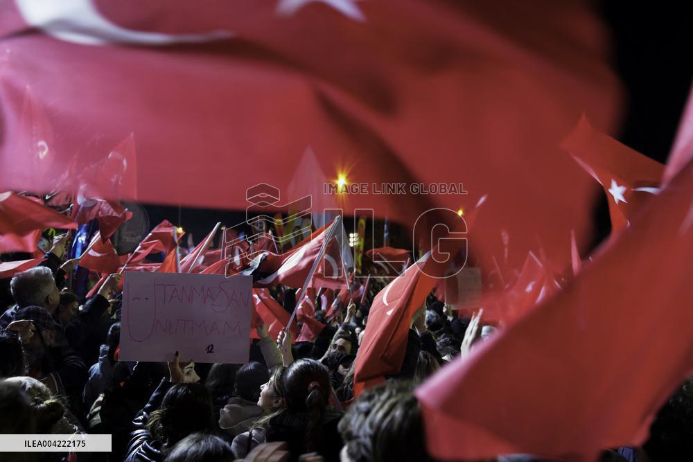 Thousands protest on the 7th day after arrest of Mayor - Istanbul