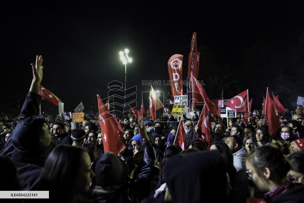 Thousands protest on the 7th day after arrest of Mayor - Istanbul