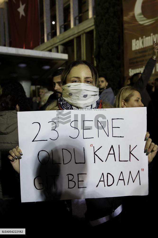 Thousands protest on the 7th day after arrest of Mayor - Istanbul