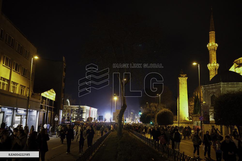 Thousands protest on the 7th day after arrest of Mayor - Istanbul