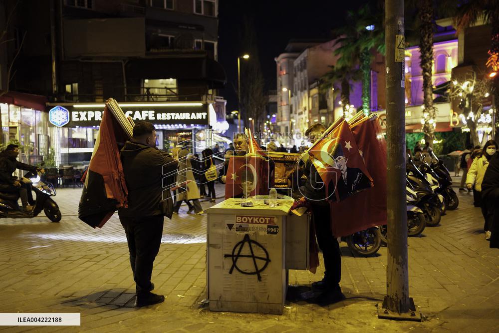 Thousands protest on the 7th day after arrest of Mayor - Istanbul