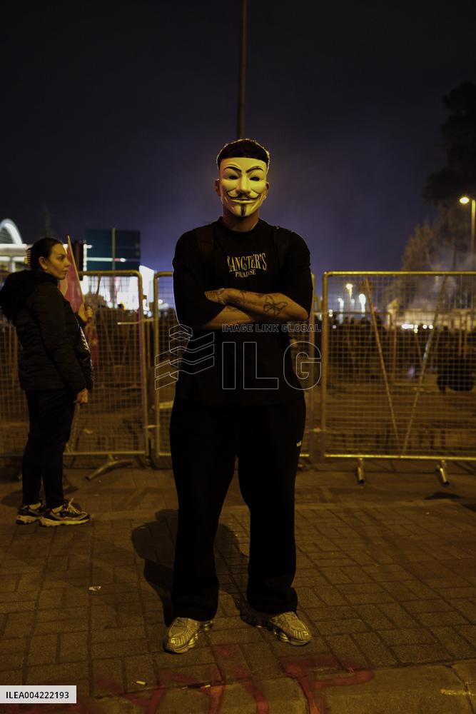 Thousands protest on the 7th day after arrest of Mayor - Istanbul