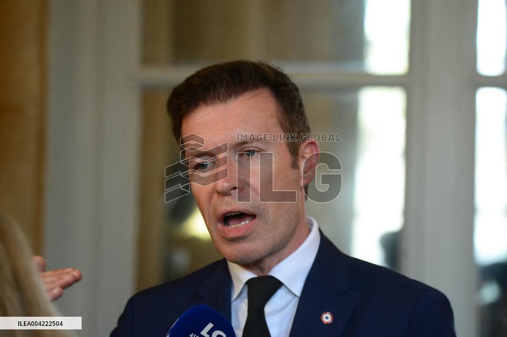 Questions to The Government - Paris