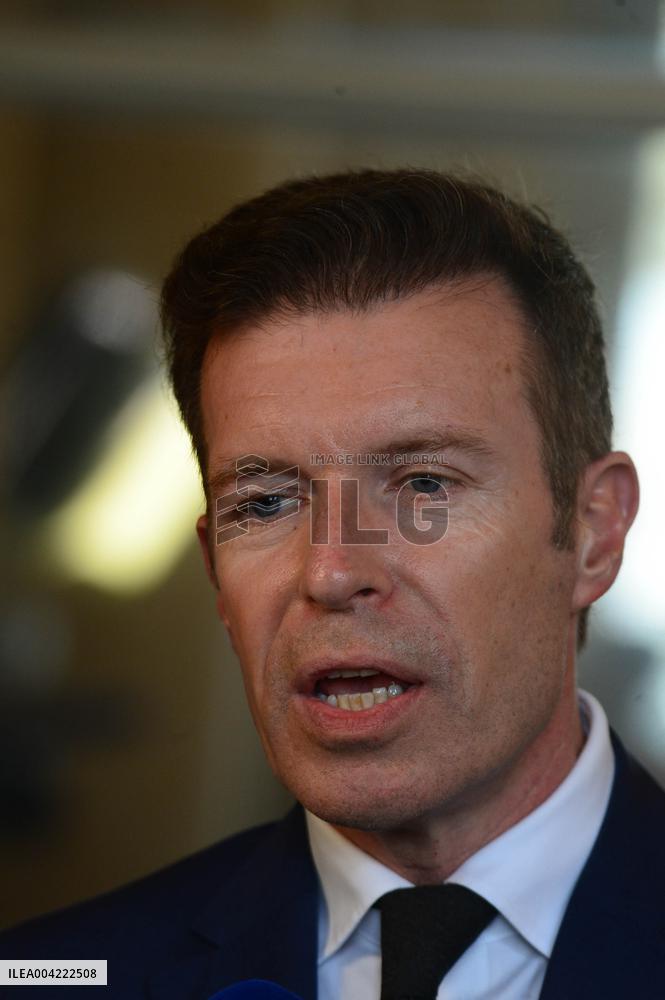 Questions to The Government - Paris