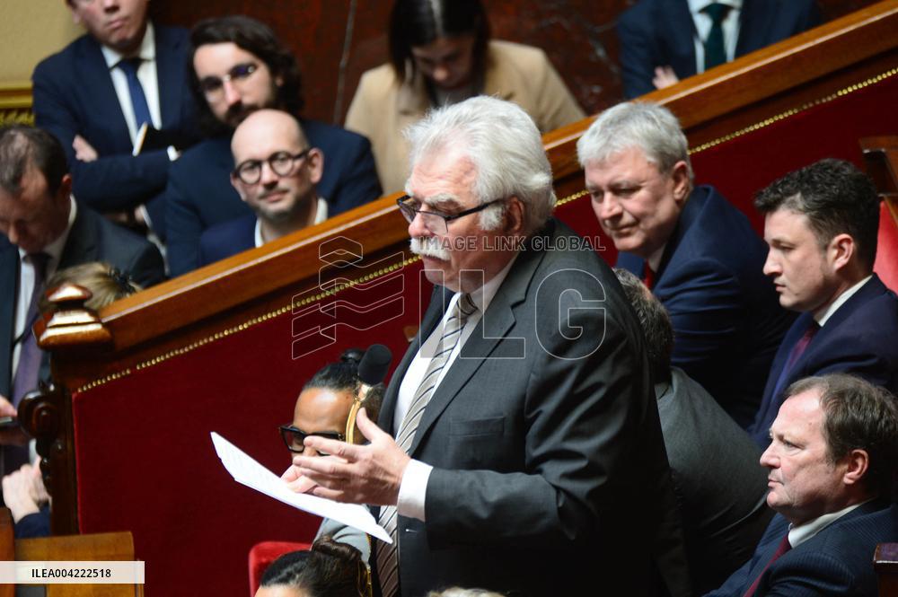 Questions to The Government - Paris