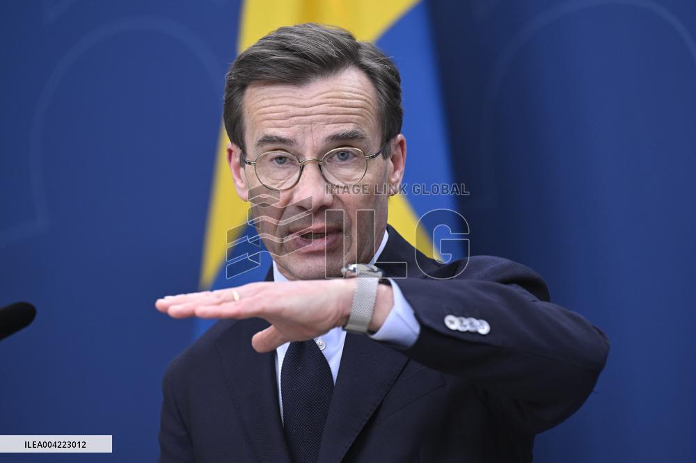 SWEDEN ANNOUNCES LARGE REARMAMENT