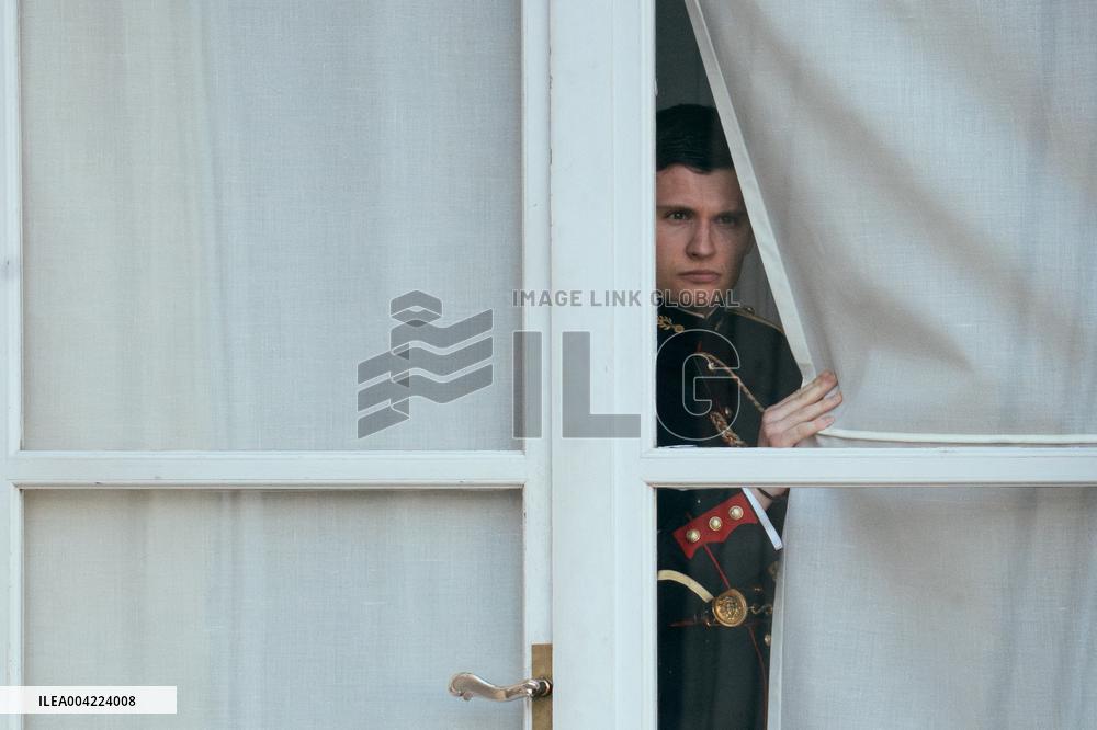French President welcomes Volodymyr Zelensky to the Elysée Palace - Paris AJ