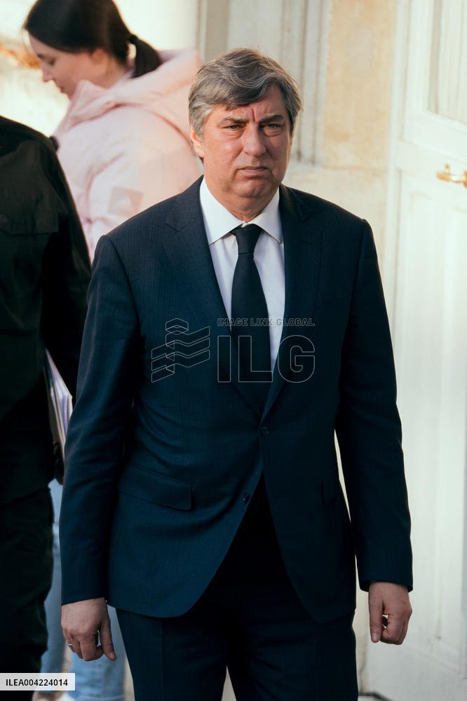 French President welcomes Volodymyr Zelensky to the Elysée Palace - Paris AJ