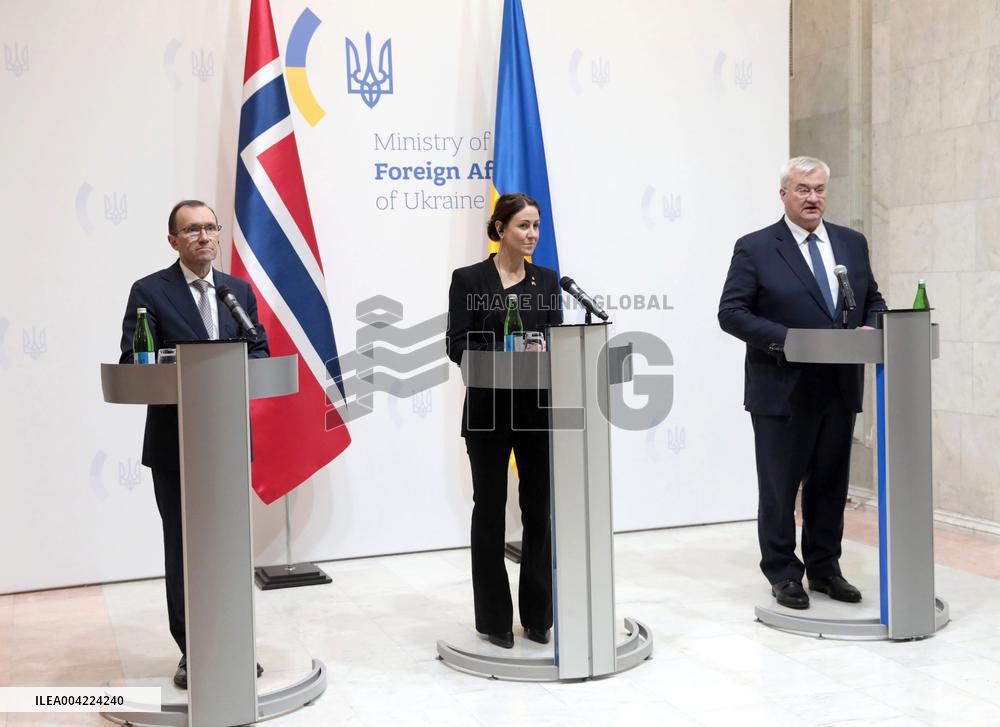 Joint press conference of Andrii Sybiha, Espen Barth Eide and Tonje Brenna in Kyiv