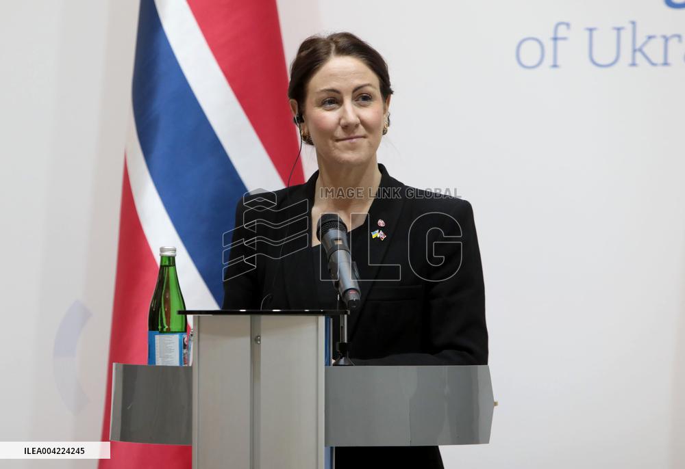 Joint press conference of Andrii Sybiha, Espen Barth Eide and Tonje Brenna in Kyiv