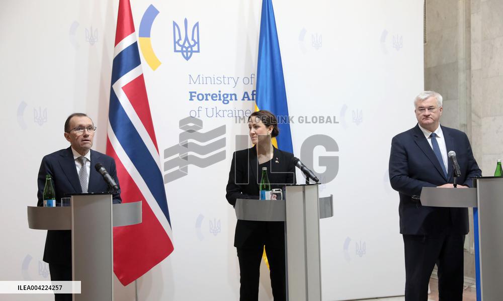 Joint press conference of Andrii Sybiha, Espen Barth Eide and Tonje Brenna in Kyiv