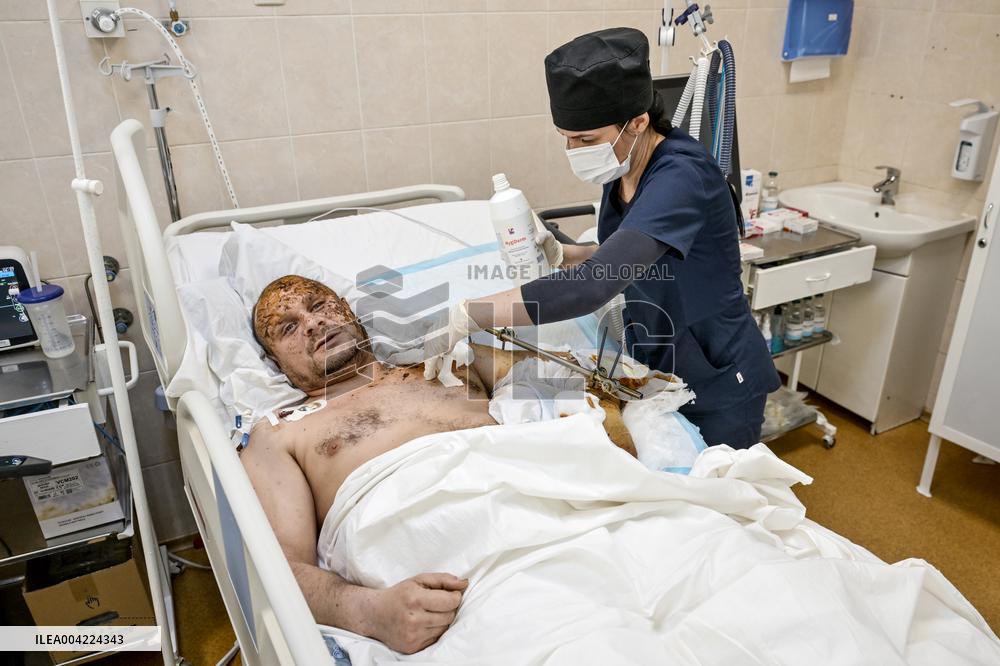 Doctors save severely wounded soldiers from front line in Dnipro