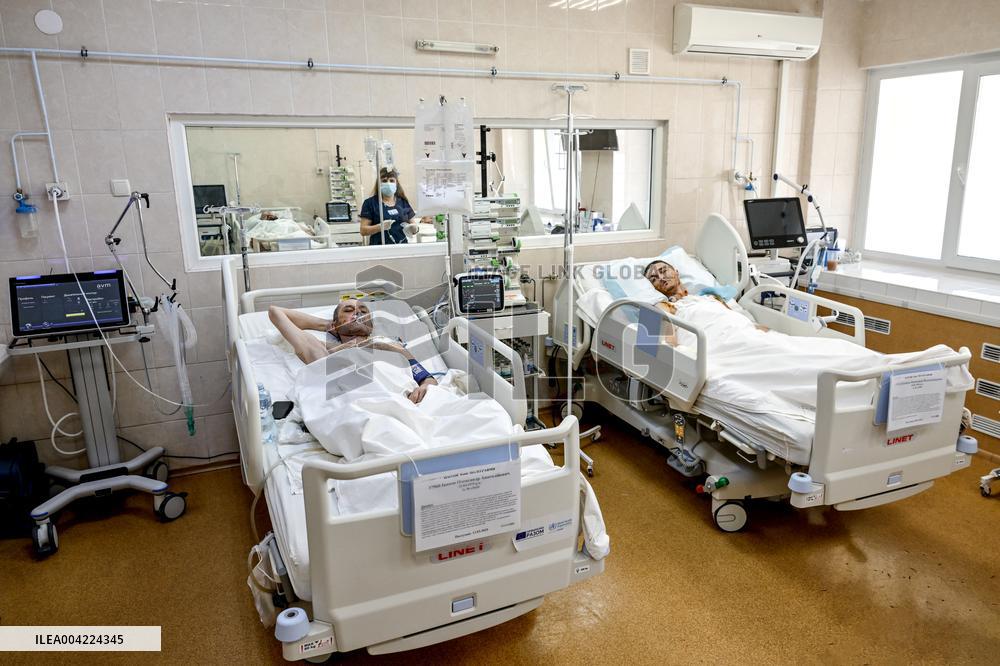 Doctors save severely wounded soldiers from front line in Dnipro