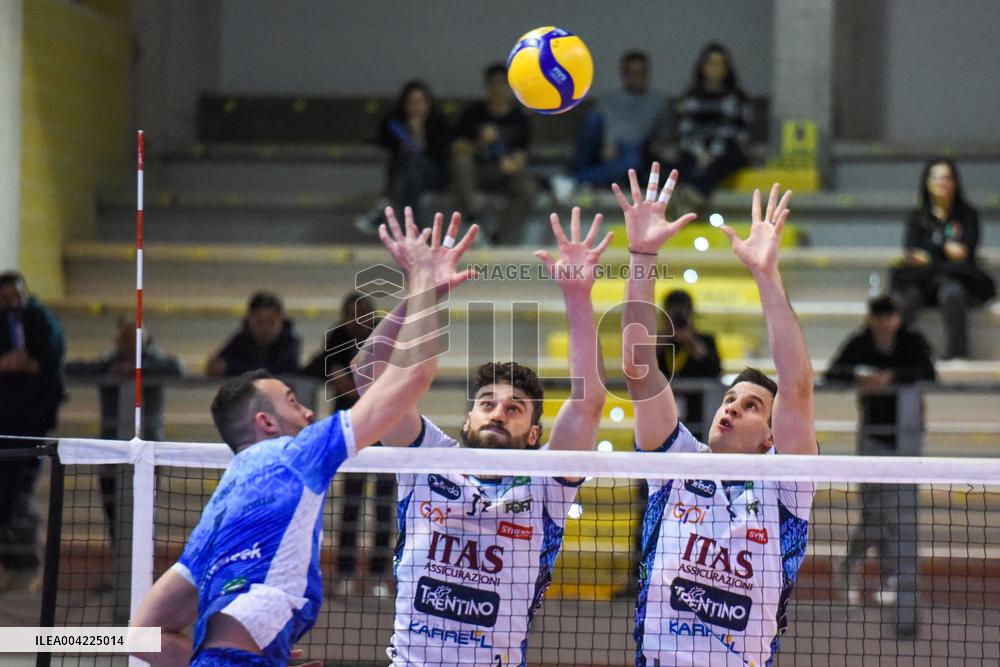 VOLLEY - Superlega Serie A - Playoff Scudetto - Cisterna Volley vs Itas Trentino 1-3  (25-17, 20-25, 14-25, 25-27)
