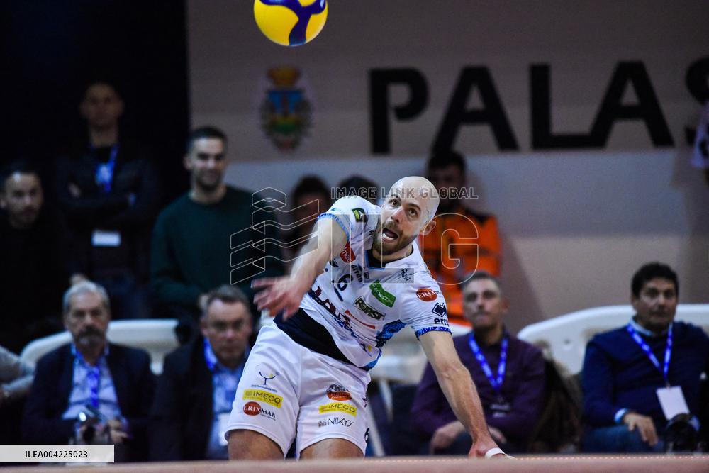 VOLLEY - Superlega Serie A - Playoff Scudetto - Cisterna Volley vs Itas Trentino 1-3  (25-17, 20-25, 14-25, 25-27)