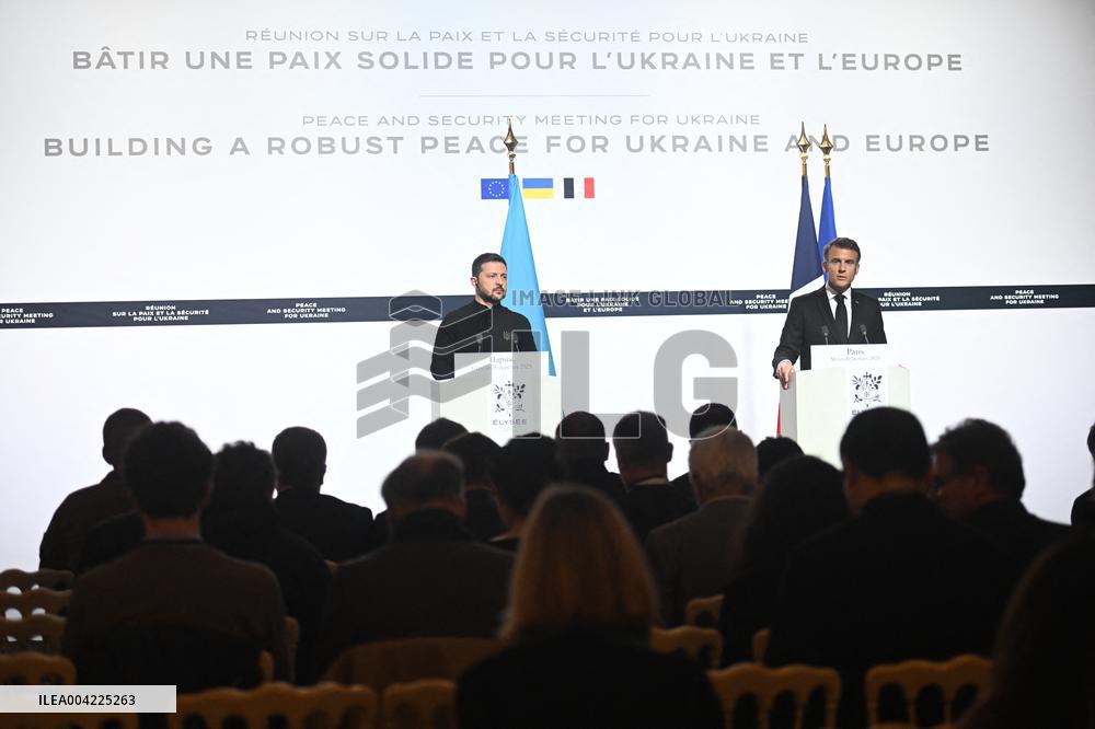 President Zelensky And President Macron Joint Press Conference - Paris