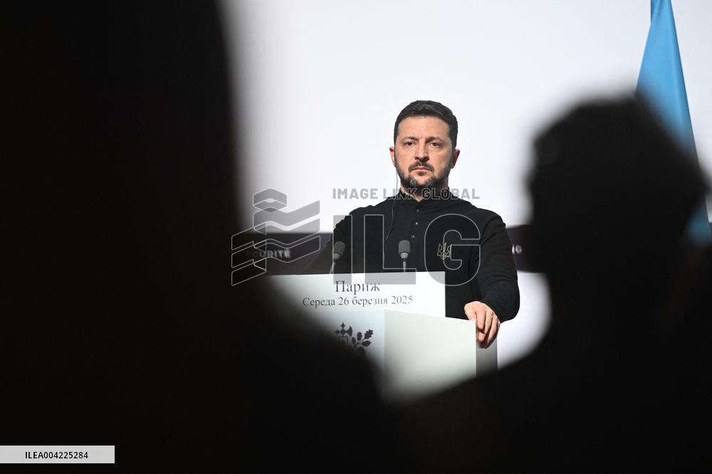 President Zelensky And President Macron Joint Press Conference - Paris