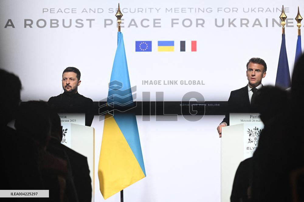 President Zelensky And President Macron Joint Press Conference - Paris