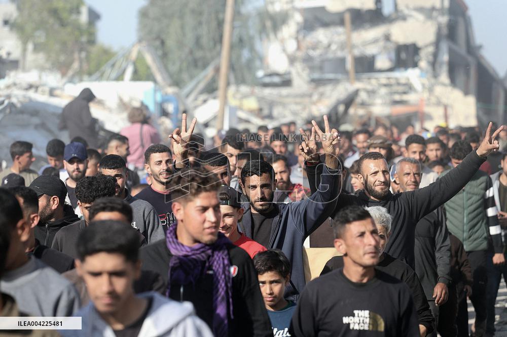 Gazans Protest Hamas, Demand End to War