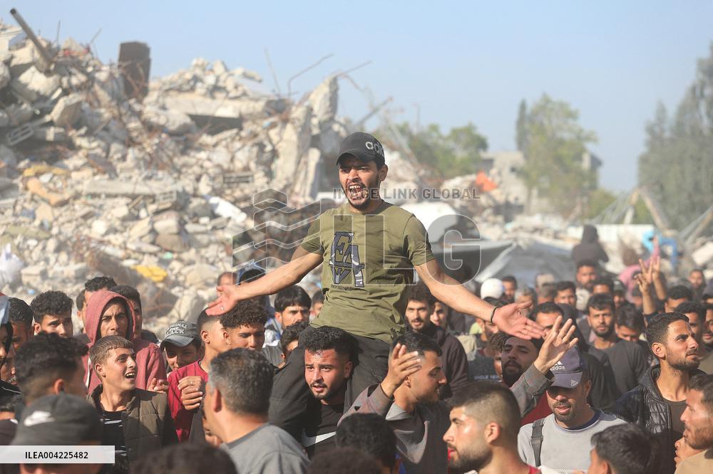 Gazans Protest Hamas, Demand End to War