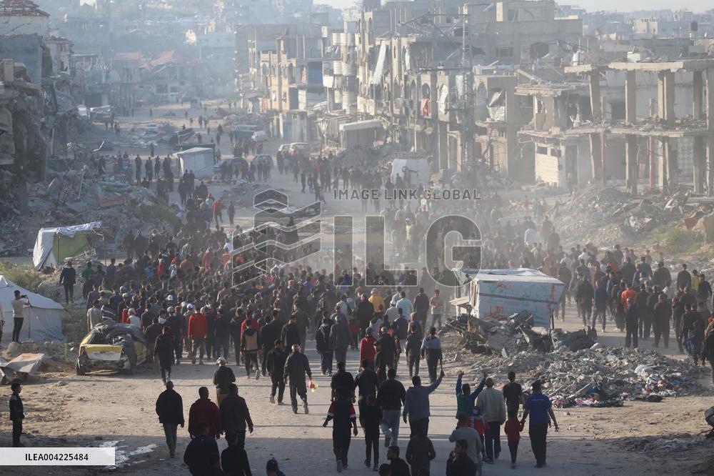 Gazans Protest Hamas, Demand End to War