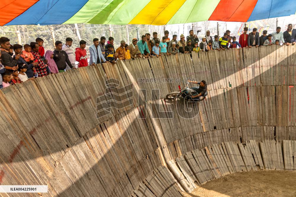 Bike Circus - Bangladesh