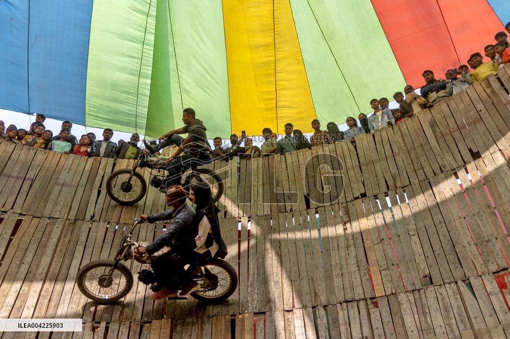 Bike Circus - Bangladesh