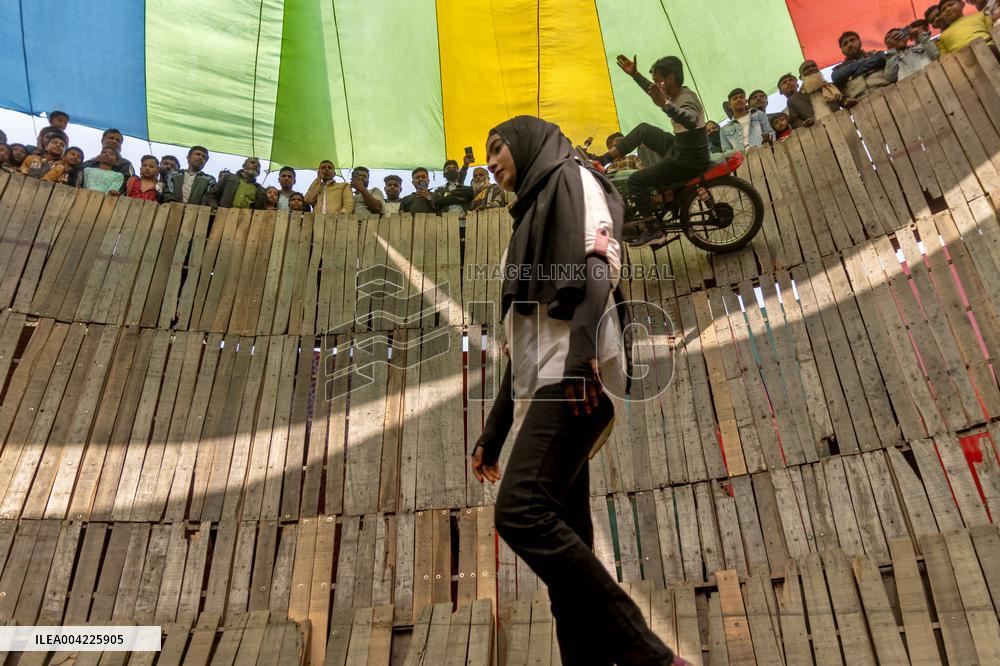 Bike Circus - Bangladesh
