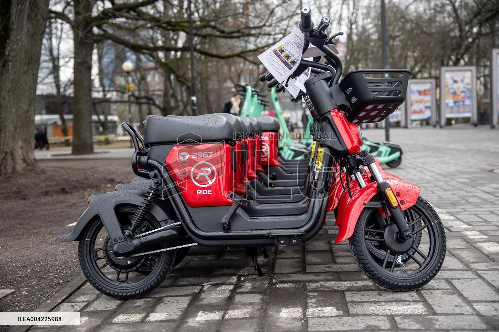 Electric mopeds hit Tallinn streets