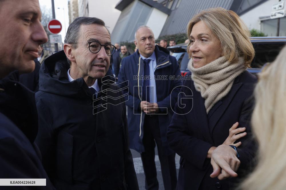 Bruno Retailleau Visit To Regional Professional High School Beaugrenelle - Paris