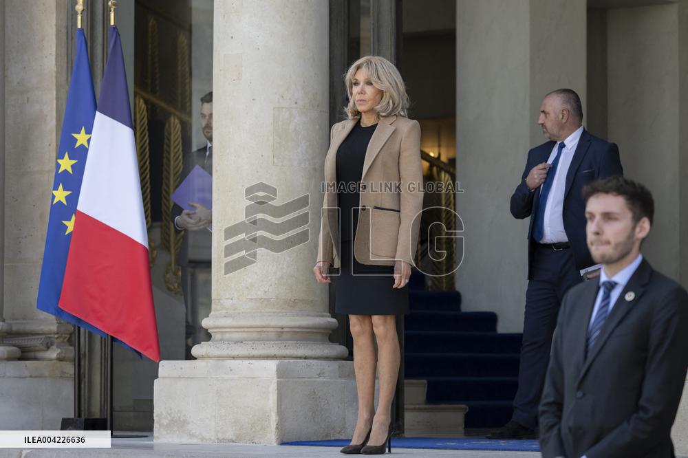 Brigitte Macron Hosts Rosangela da Silva at Elysee Palace - Paris