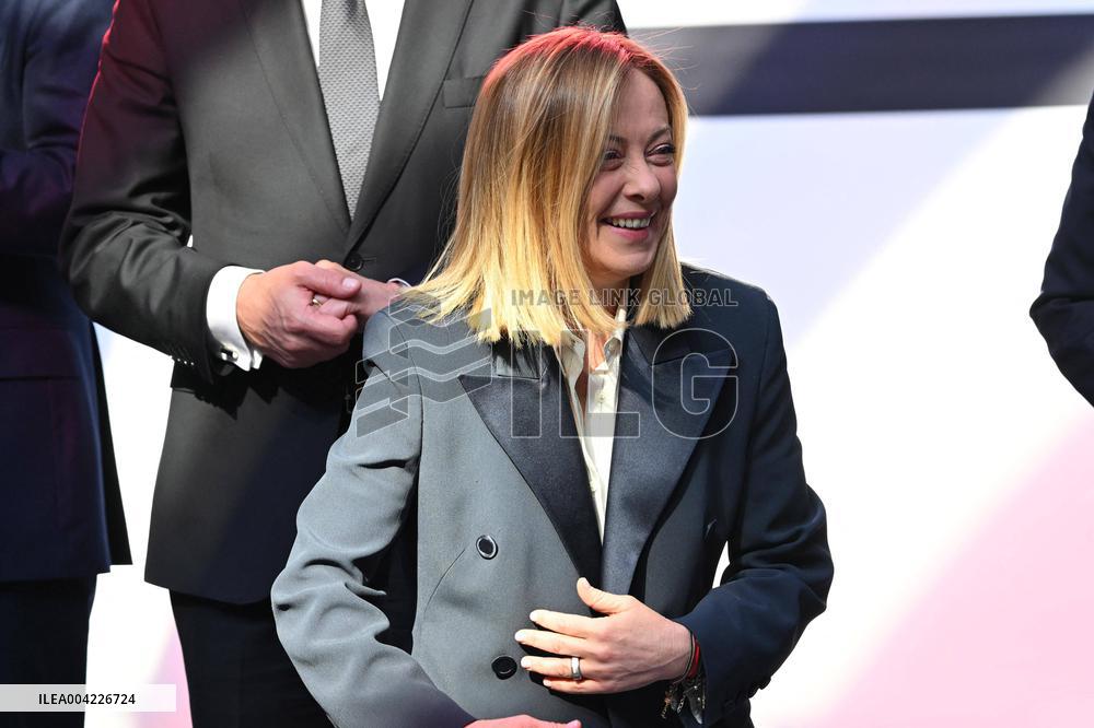 Family Photo During Coalition of The Willing Summit in Support of Ukraine - Paris