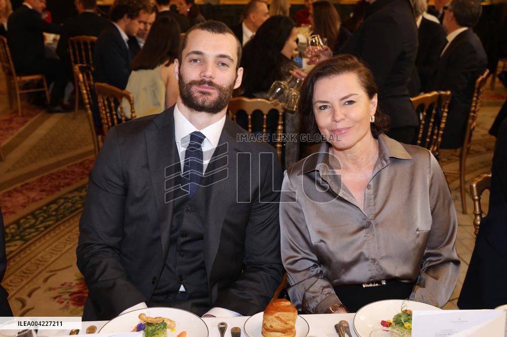 Exclusive - Chinese Business Club Lunch - Paris