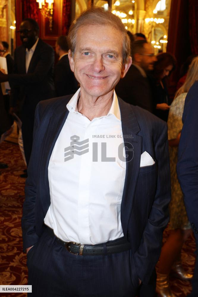 Exclusive - Chinese Business Club Lunch - Paris