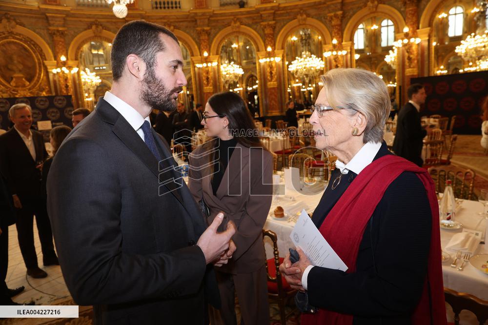 Exclusive - Chinese Business Club Lunch - Paris