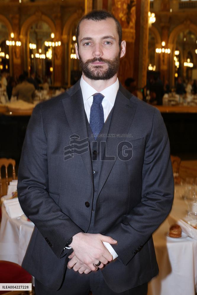 Exclusive - Chinese Business Club Lunch - Paris