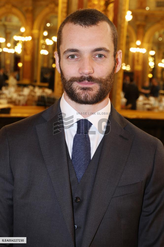 Exclusive - Chinese Business Club Lunch - Paris