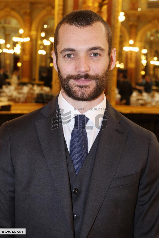 Exclusive - Chinese Business Club Lunch - Paris